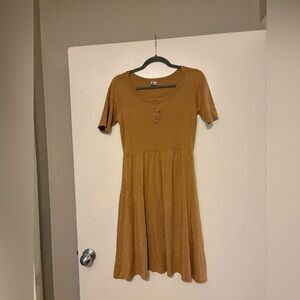 Kindred Apparel Short Sleeve Midi Dress